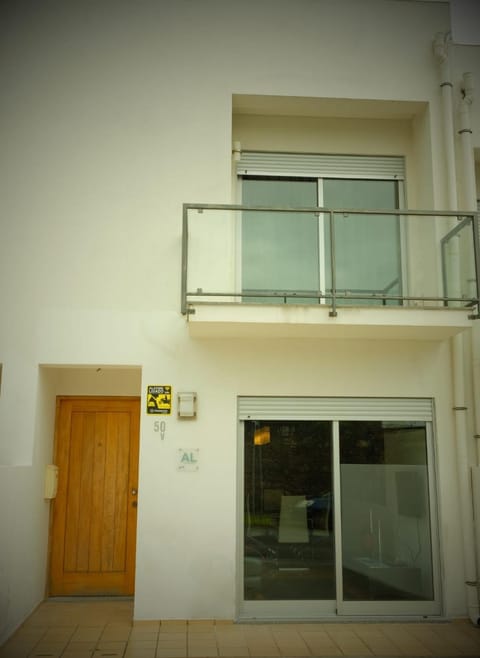 Property building, Off site, Day