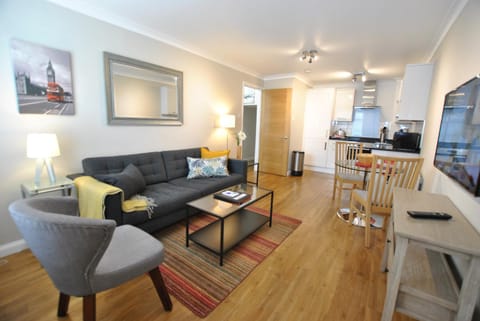 TV and multimedia, Living room, Dining area