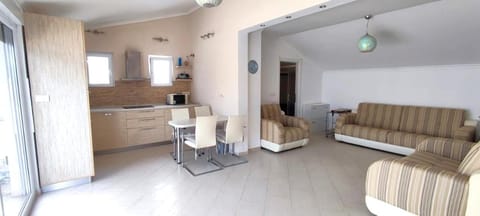 Kitchen or kitchenette, Living room, Dining area