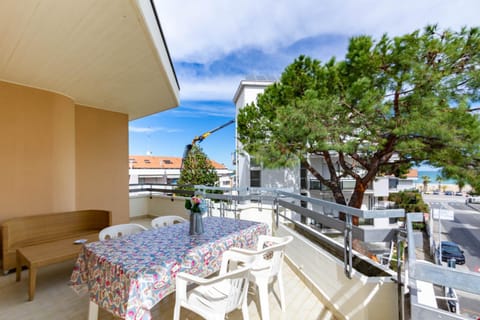 Balcony/Terrace, Dining area