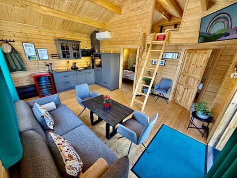TV and multimedia, Living room, Dining area
