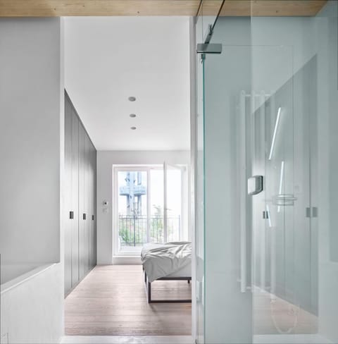 Bed, Bedroom, Bath