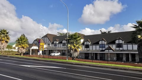 Property building, Street view