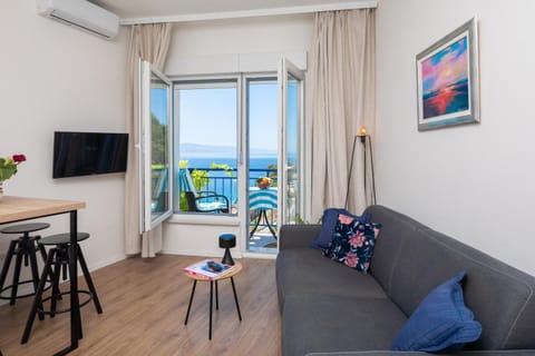 Natural landscape, View (from property/room), Seating area