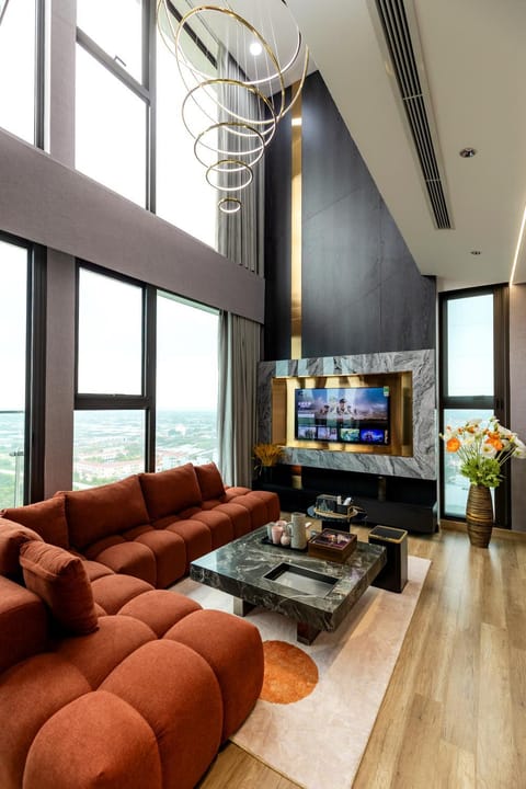 TV and multimedia, Living room, Seating area, Street view