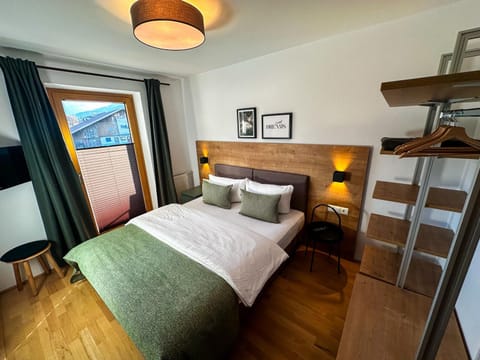 Bed, Kitchen or kitchenette, Photo of the whole room, Bedroom, bunk bed, wardrobe