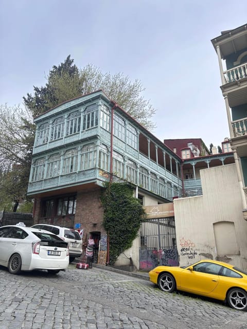 Property building, Street view