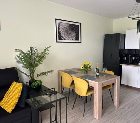 Apartament NATURA z widokiem na jezioro Apartment in Pomeranian Voivodeship