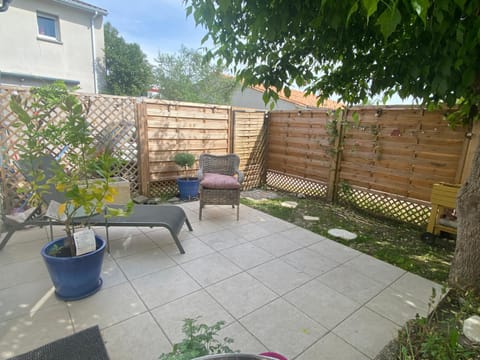 Patio, Garden, Garden view