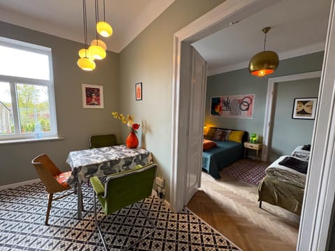 Bed, Photo of the whole room, Dining area, Bedroom