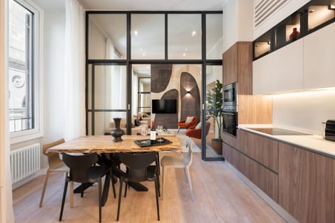 Kitchen or kitchenette, Living room, Dining area