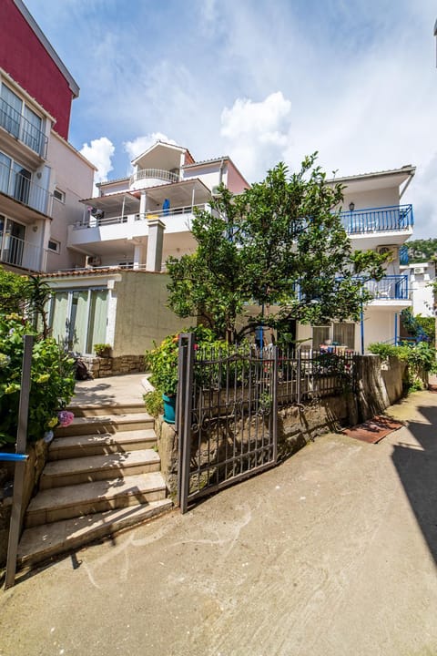 Apartments Vila Nikolić Rafailovići Apartment in Budva Municipality