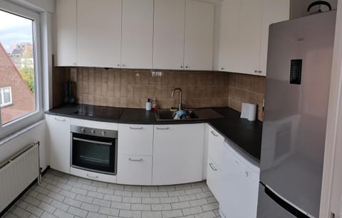 Coffee/tea facilities, dishwasher, pet friendly, stove, kitchen