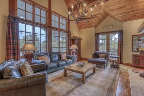 171 S Squaw Canyon Place House in Pagosa Springs