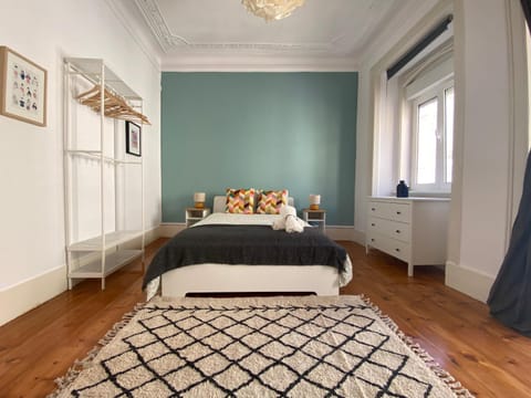 Photo of the whole room, Bedroom