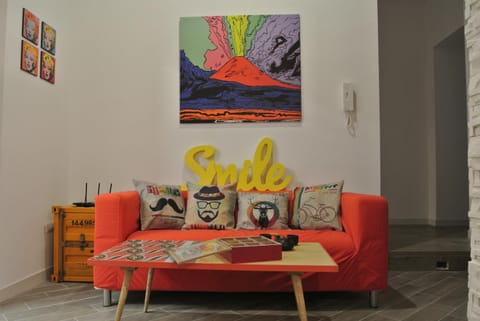Living room, Decorative detail, Seating area