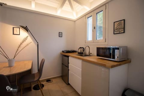 Alexander - Seaside Studio With Amazing View in Nea Makri Apartment in East Attica Regional Unit, Greece