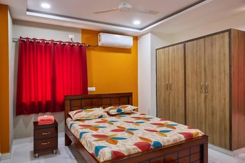 Bedroom, air conditioner