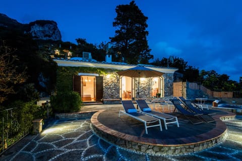 Property building, Patio