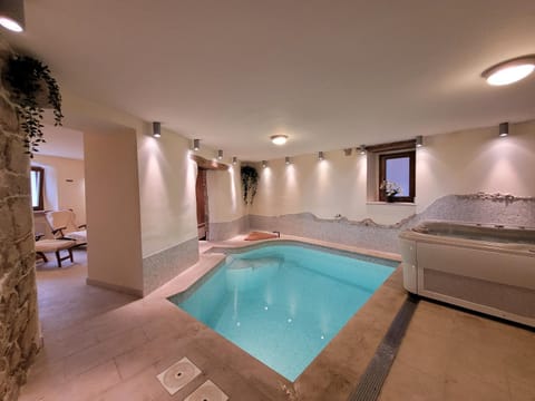 Hot Tub, Spa and wellness centre/facilities, Swimming pool