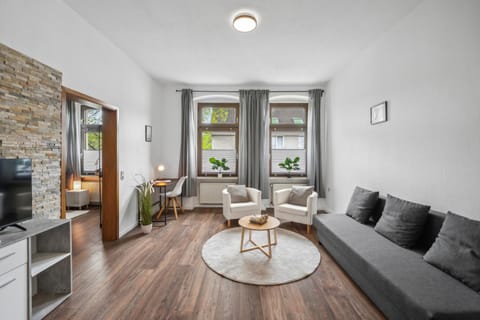 Communal lounge/ TV room, TV and multimedia, Living room, Seating area