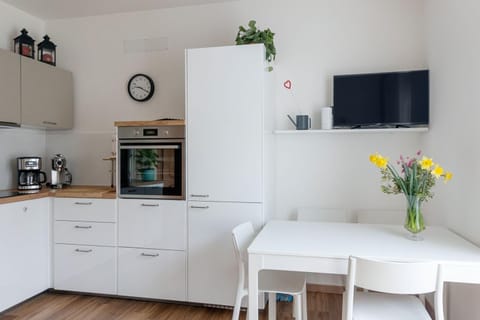 TV and multimedia, Coffee/tea facilities, Dining area, pet friendly