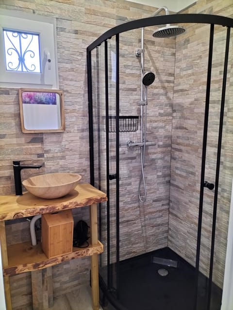 Gîte les Romarins House in French Riviera