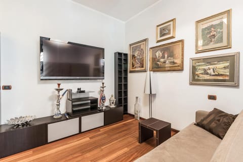 TV and multimedia, Living room, furniture