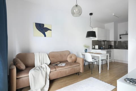 Kitchen or kitchenette, Living room, Seating area