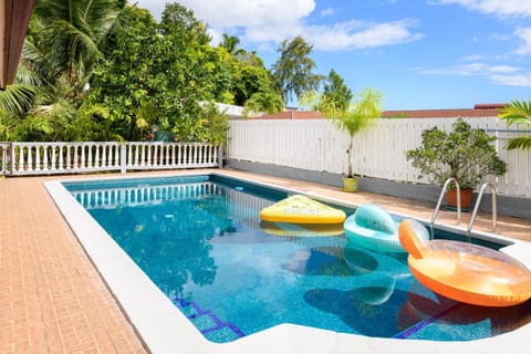 Day, Garden, Garden view, Pool view, Swimming pool, sunbed