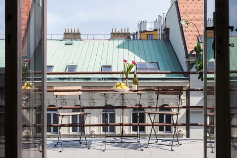 View (from property/room), Balcony/Terrace