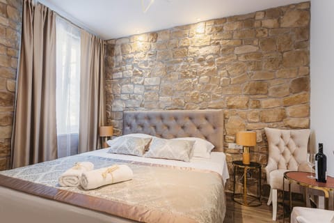 Four Elements - Water & Earth Apartment in Split