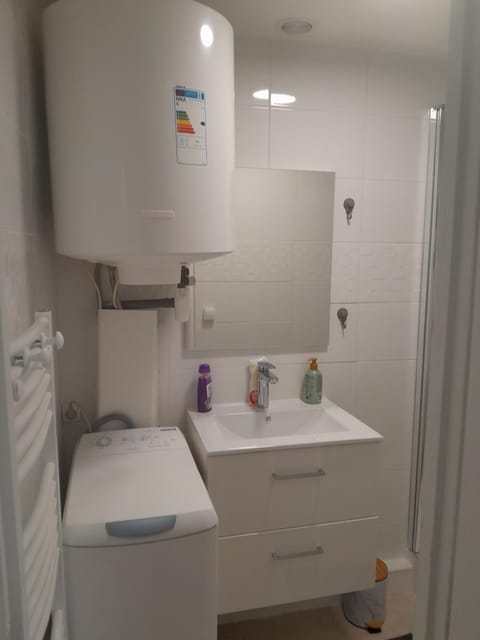 Bel appartement à deux pas de paris Apartment in Paris