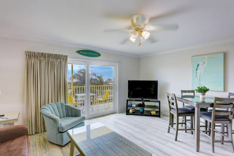 South Beach Condo Hotel by Travel Resort Services, Inc. House in Treasure Island