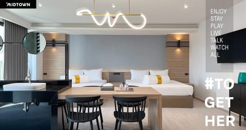 Bed, TV and multimedia, Photo of the whole room, Seating area, Dining area, Bedroom