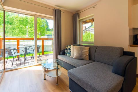 View (from property/room), Balcony/Terrace, Living room, Seating area