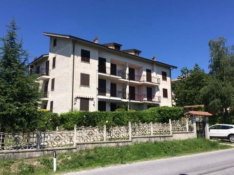 Nice and cozy apprtment in Murazzano with panoramic view Apartment in Liguria