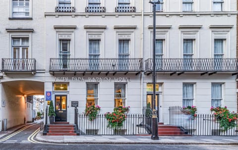 Property building, Day