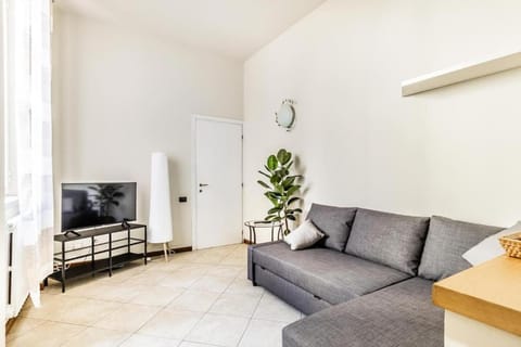 Family House - Mandala 20min to Duomo Apartment in Sesto San Giovanni