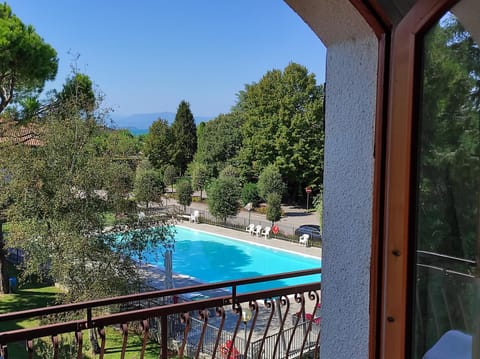 Pool view, Swimming pool