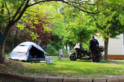 Del Falco Agricampeggio - Solo Piazzole Campground/ 
RV Resort in Lake Garda