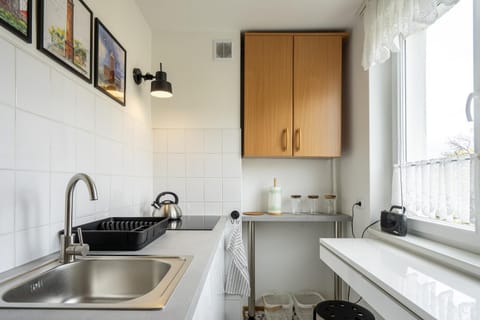 Kitchen or kitchenette, pet friendly, stove