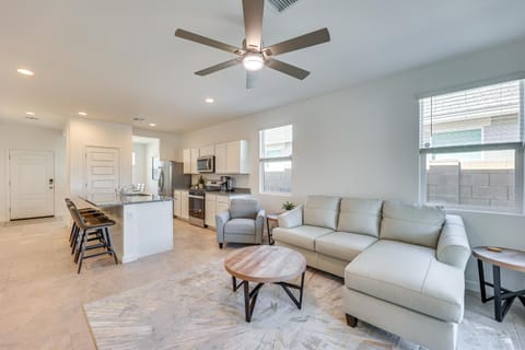 Maricopa Home with Putting Green and Covered Patio! House in Maricopa