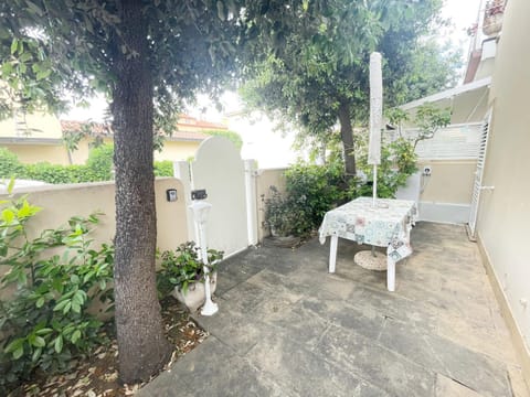 Patio, Balcony/Terrace, Dining area