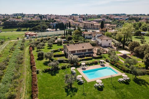 Property building, Garden, Swimming pool