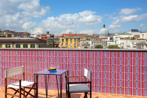 Day, View (from property/room), Balcony/Terrace, Dining area, City view, hair dresser
