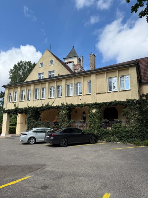 Property building, Day, Parking