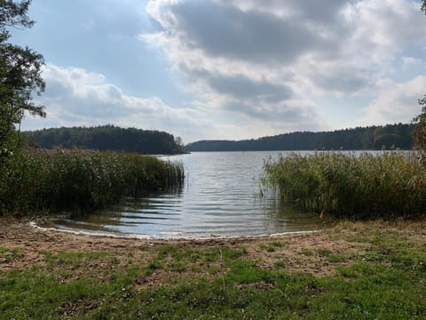 Nearby landmark, Natural landscape, Lake view