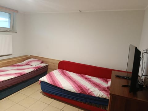 Fenix Grzybno pokoje pracownicze, rodzinne, typu standard,dłuższe pobyty Farm Stay in Pomeranian Voivodeship