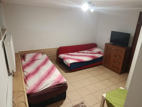 Fenix Grzybno pokoje pracownicze, rodzinne, typu standard,dłuższe pobyty Farm Stay in Pomeranian Voivodeship